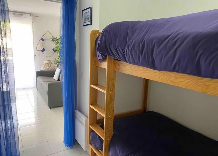 Apartment Dans Piscine 500m De La 2** *